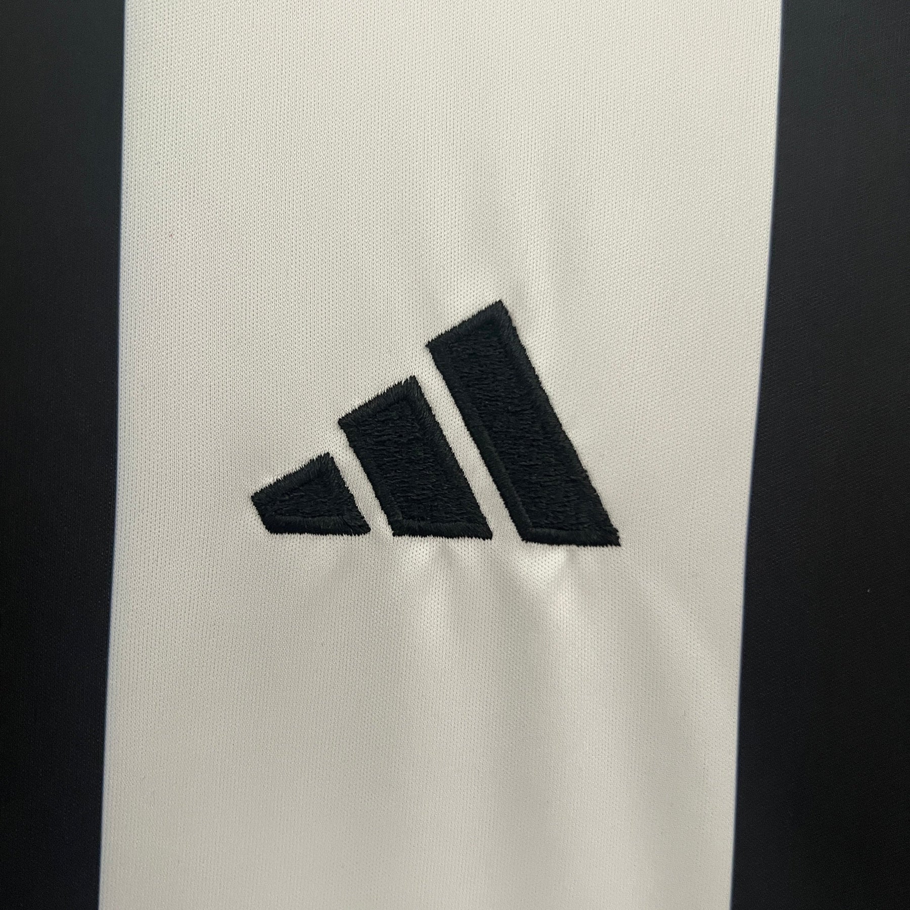 Camisa Newcastle Home Adidas 24/25 Versão Torcedor Masculino