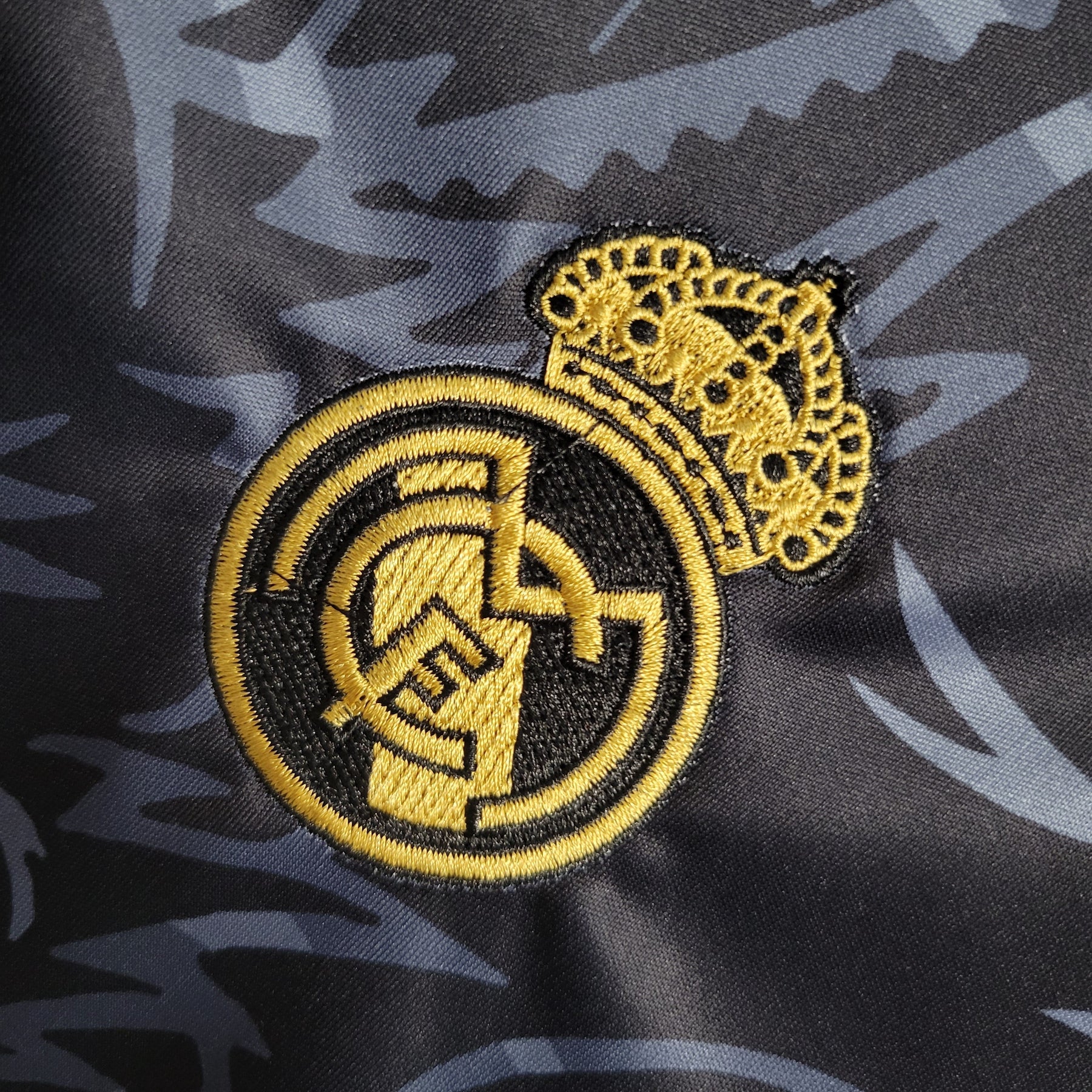 Camisa Real Madrid Black Edição Especial 23/24 - Versão Torcedor