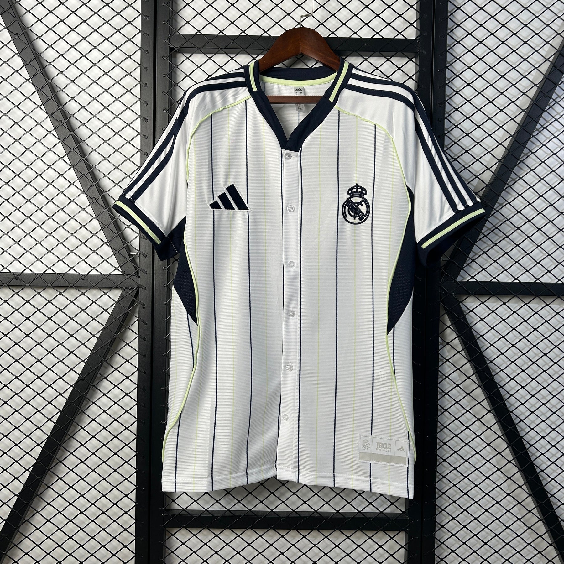 Camisa Real Madrid Passeio MUNDIAL DE CLUBES 2025 - Lançamento