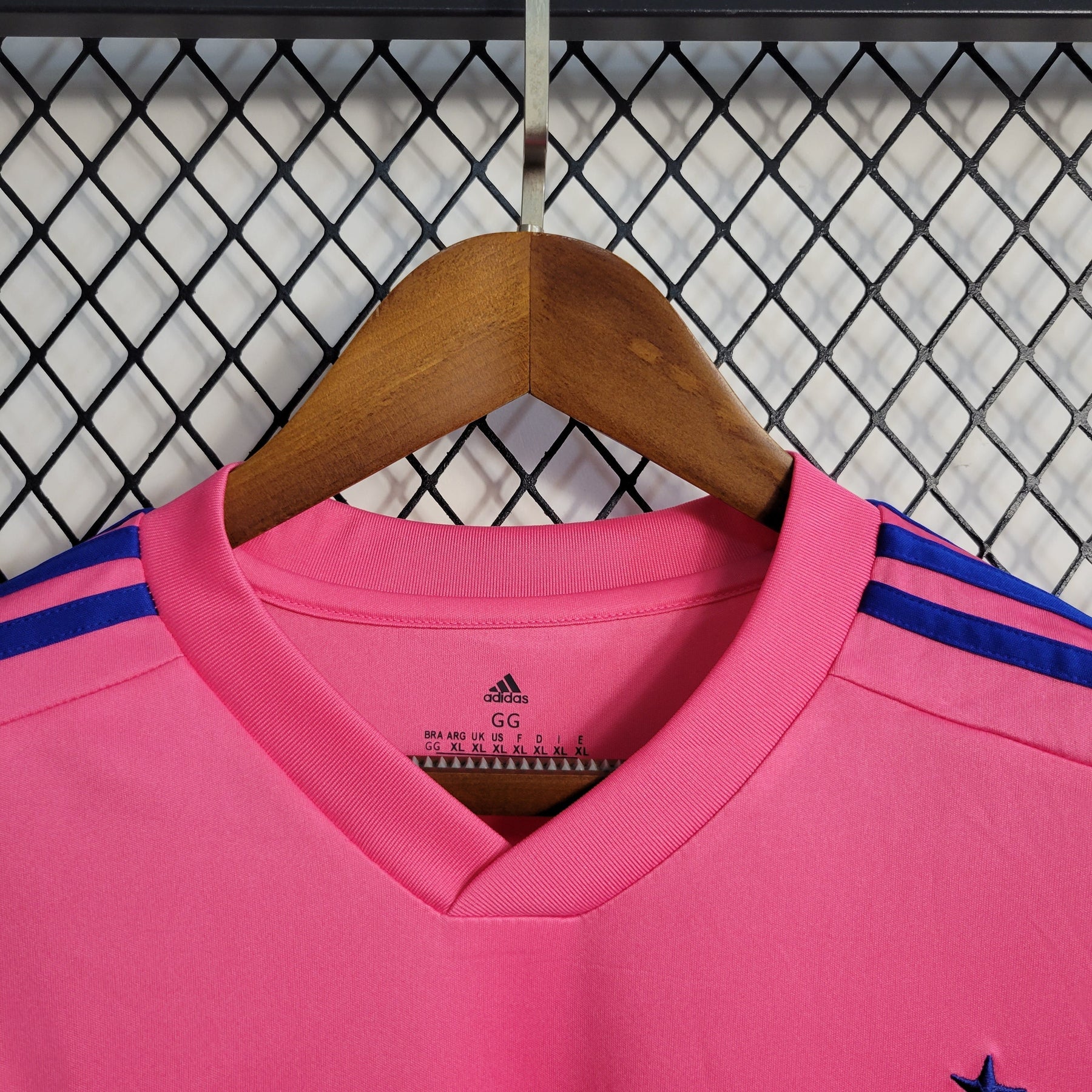 Camisa Cruzeiro Edição Especial Rosa 22/23 - Versão Torcedor