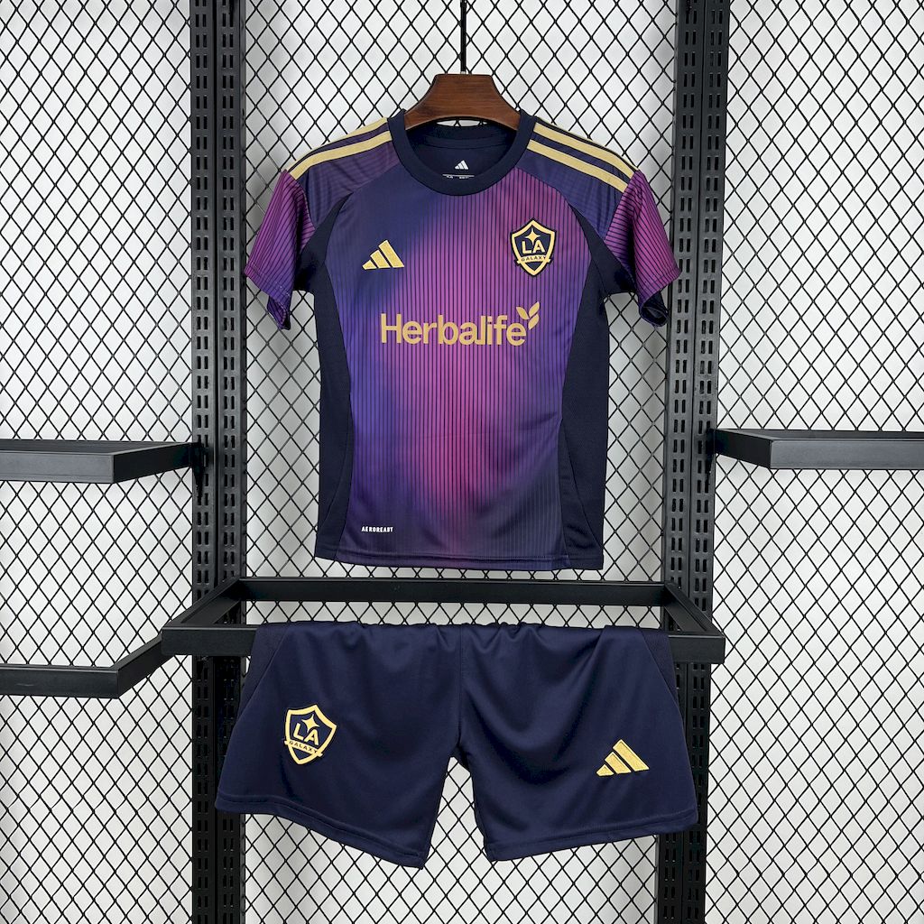 Kit Infantil La Galaxy Away 25/26