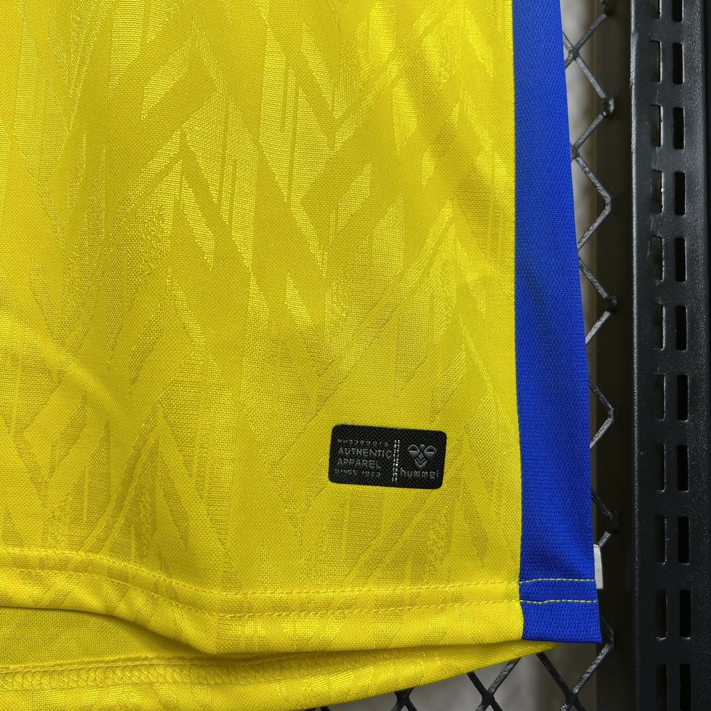 Camisa Las Palmas Home 24/25 - Torcedor Masculina