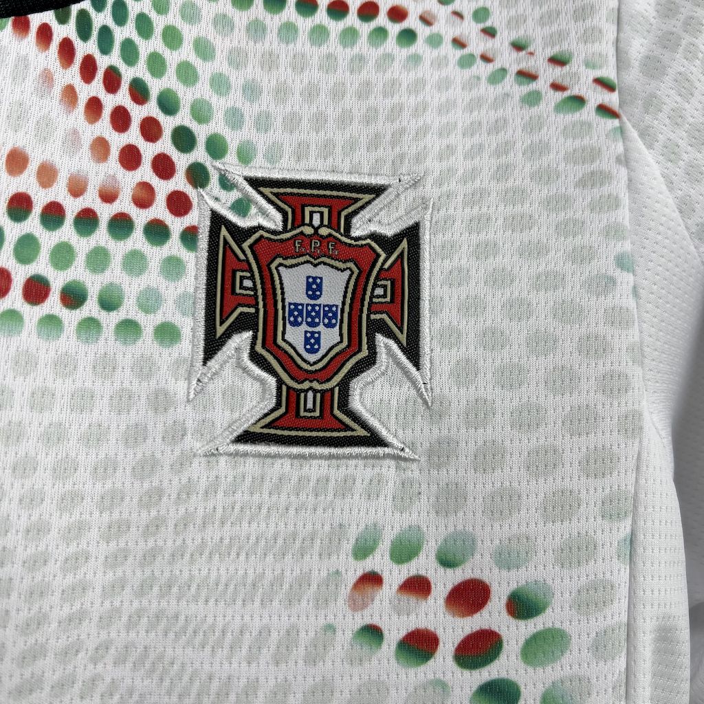 Kit Infantil Portugal Away 25/26