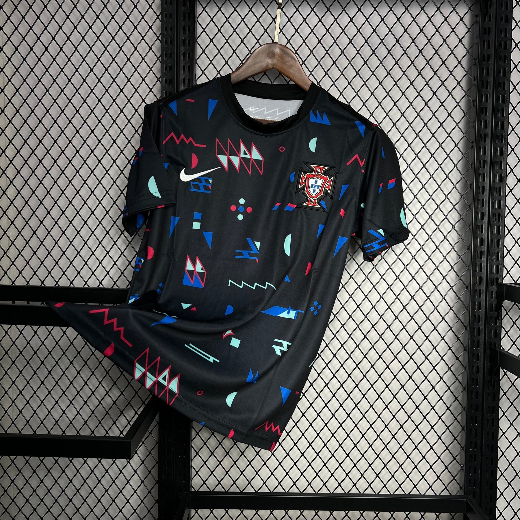 Camisa Portugal Pré-Jogo 24/25 - Torcedor Masculina