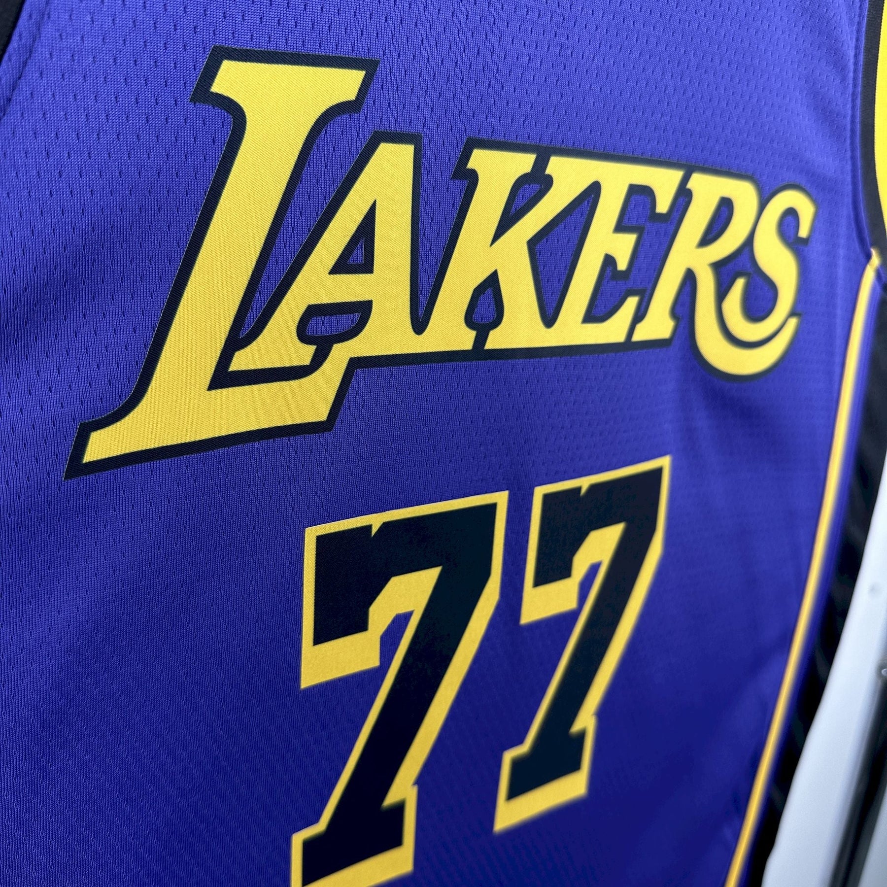 Camisa NBA Lakers #77 Doncic Statement Edition - 23/24