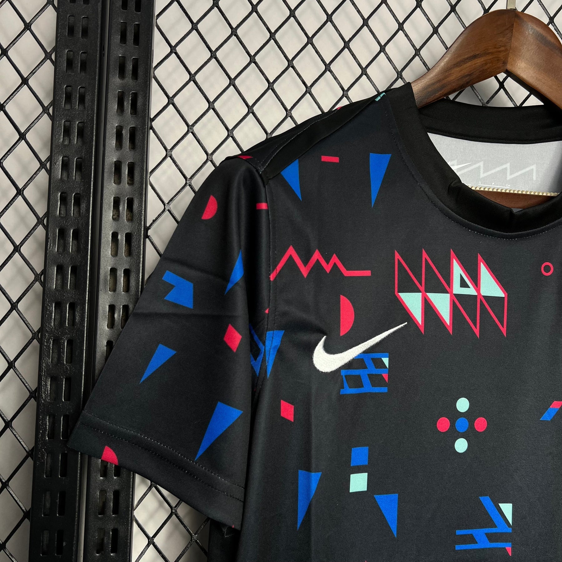 Camisa Portugal Pré-Jogo 24/25 - Torcedor Masculina