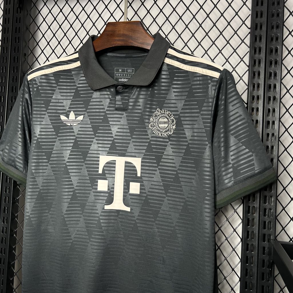 Camisa Bayern Munique Oktoberfest 24/25 - Adidas Torcedor Masculina