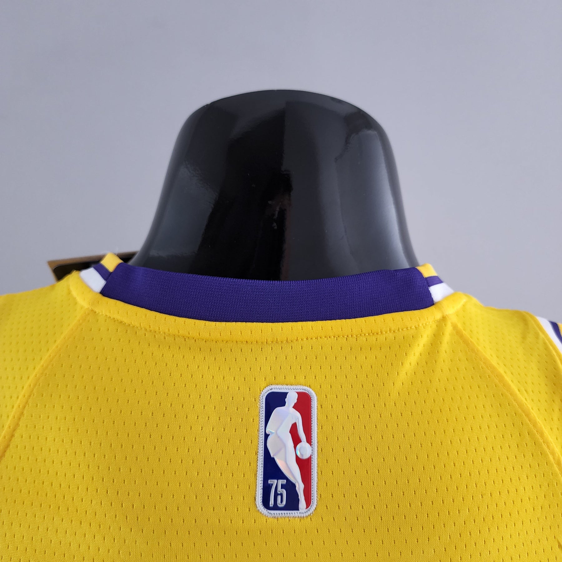 Camisa NBA Lakers #2 Irving 75° Aniversário Amarela - 23/24
