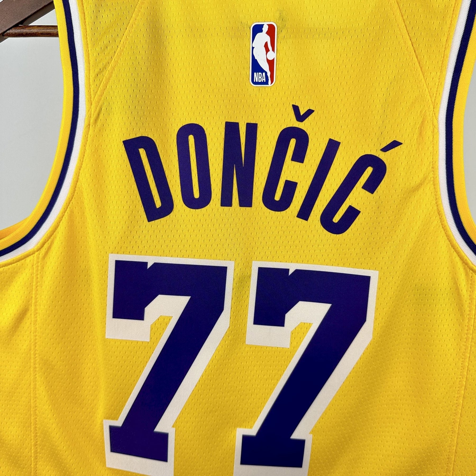 Camisa NBA Lakers #77 Doncic Icon Edition - 23/24