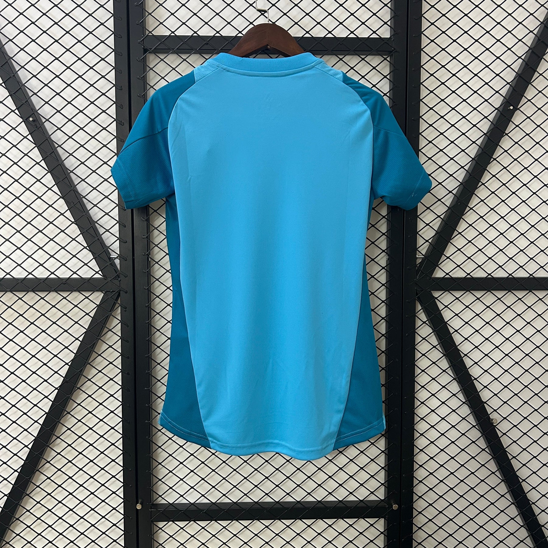 Camisa Flamengo Treino Azul 25/26 - Versão Feminina - Lançamento