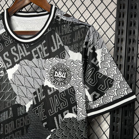 Camisa Dinamarca Pré-Jogo 24/25 - Versão Torcedor