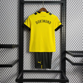 Kit Infantil Borussia Dortmund Titular 22/23