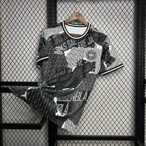 Camisa Dinamarca Pré-Jogo 24/25 - Versão Torcedor