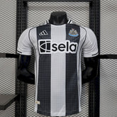 Camisa Newcastle Home 25/26 - Versão Jogador