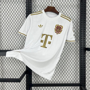Camisa Bayern De Munique 24/25 Aniversario De 125 anos Branca - Torcedor Masculina