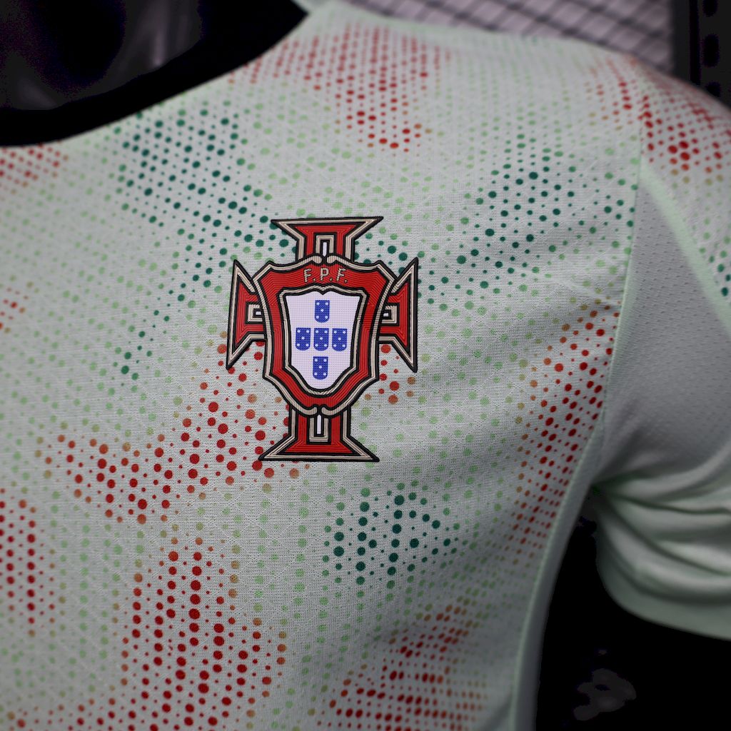 Camisa Portugal Pré-Jogo 25/26 - Versão Jogador